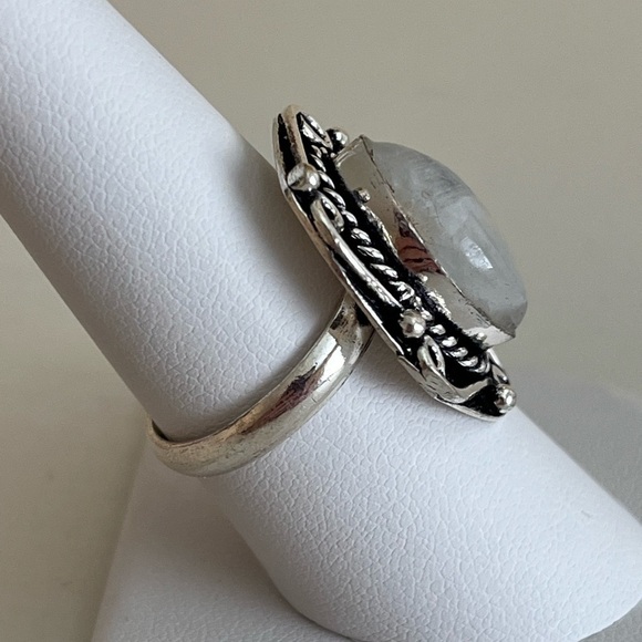 925 SILVER OVERLAY GEMSTONE RING RAINBOW MOONSTONE SIZE 8.25 - Picture 2 of 6